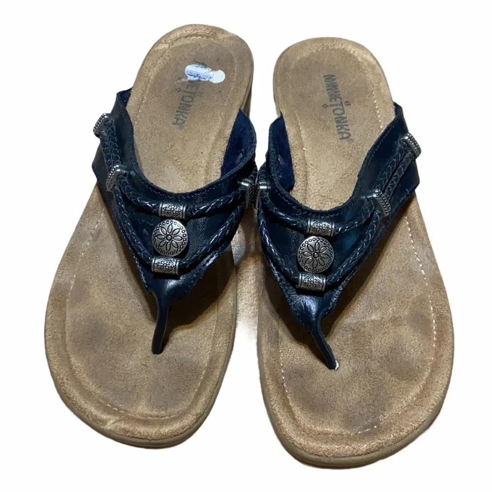 Minnetonka Black Leather Thong Sandals